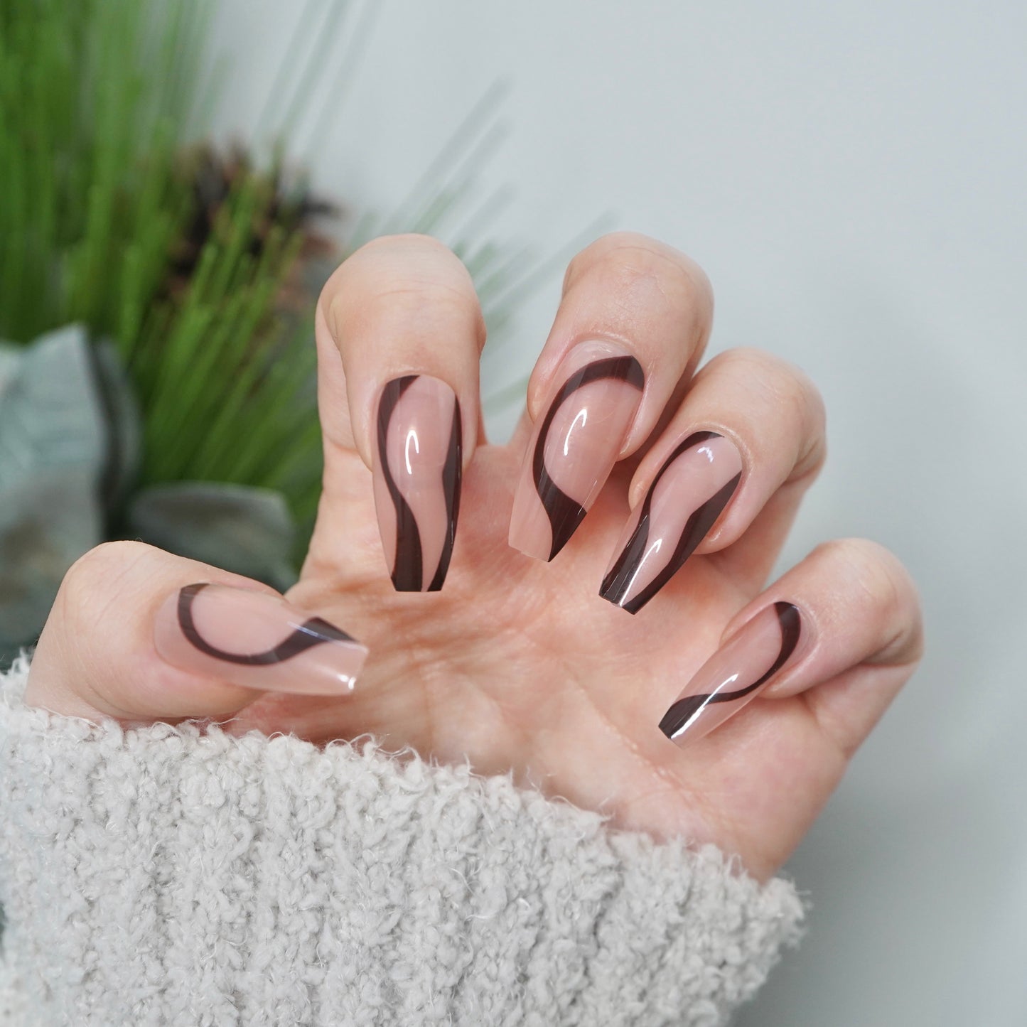 Cannes Press On Nails Set